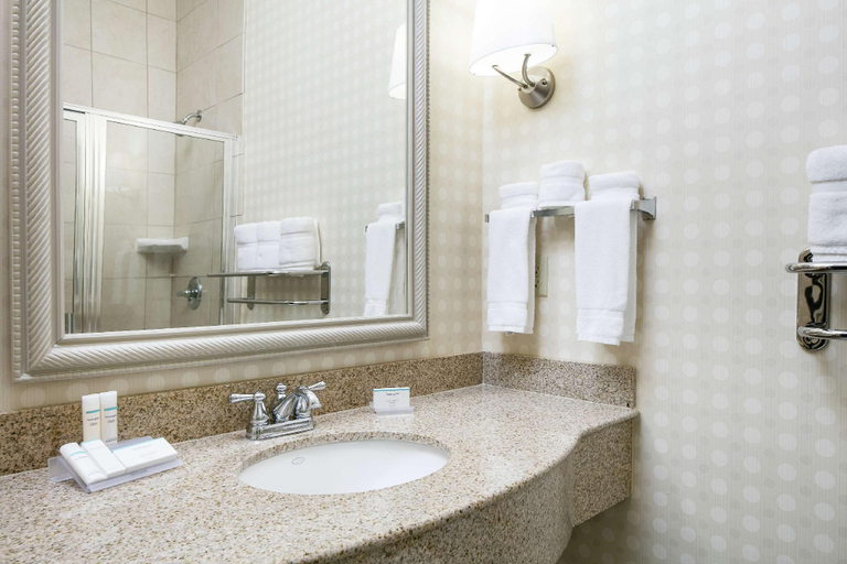 Bathroom 4