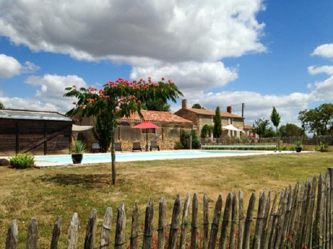 Others 3, Villa elegante a Saint-Cyr-en-Talmondais avec piscine privee, Vendée