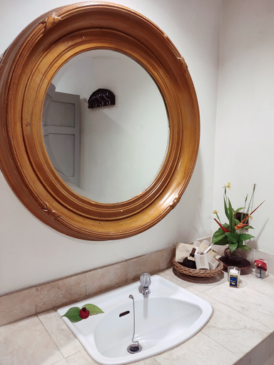 Bathroom 11