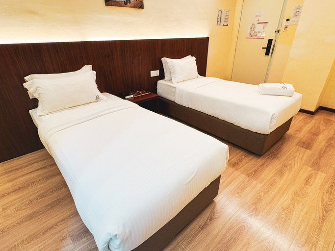 Emart Hotel Miri (Riam) Room Type - Small Double or Twin Room