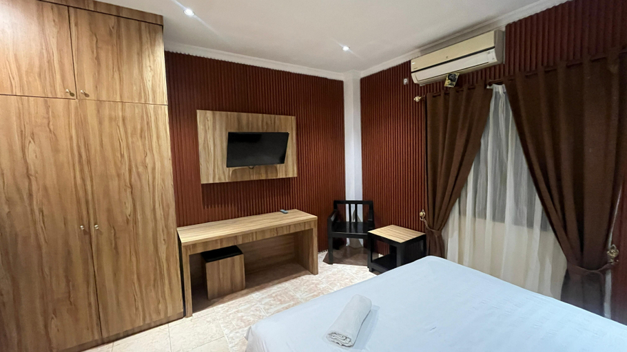 Bedroom 2, HOTEL MAJESTIC, Palembang