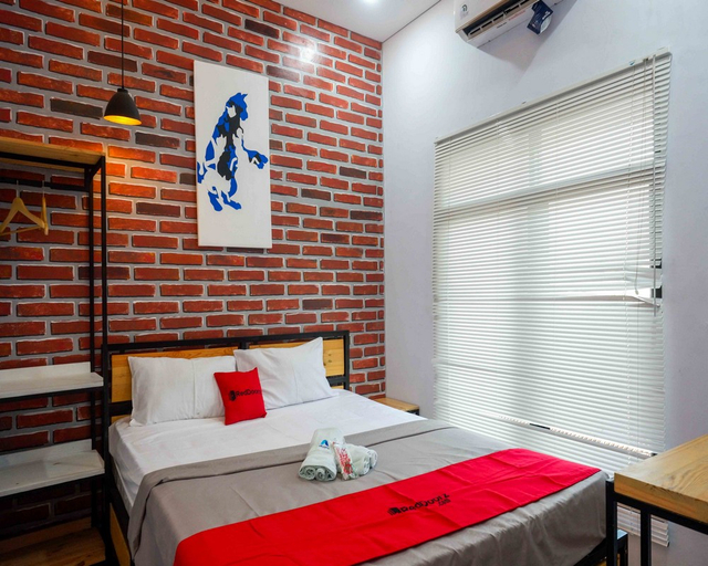 Bedroom 28