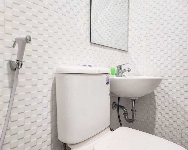 Bathroom 3, RedDoorz @ Arafah Hotel 2 Sungai Penuh Kerinci, Kerinci