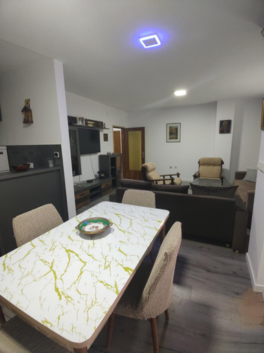 Others 4, Apartment Kiril
