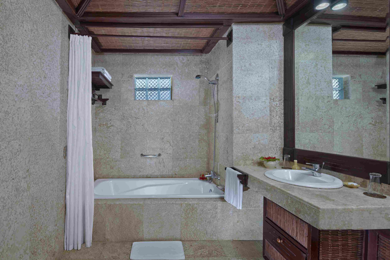 Bathroom 5, Hotel Tjampuhan Spa, Gianyar