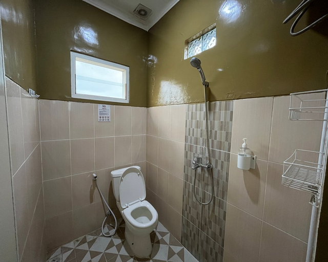 Bedroom 3, Omah Belimbing near ABM Malang Mitra RedDoorz, Malang