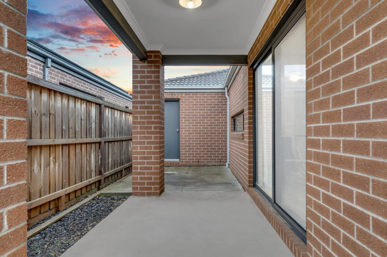Others 2, Ensuite Room truganina 20 min CBD Airport, Melbourne