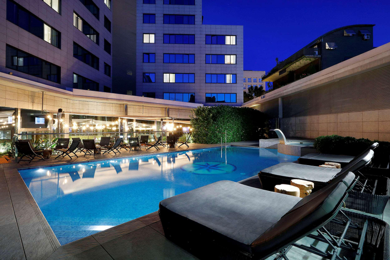 Sport & Beauty 2, SB Icaria Barcelona, Barcelona