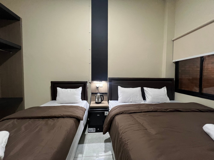 Bedroom 13