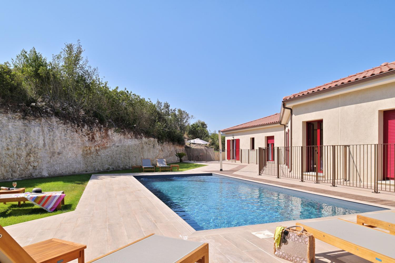 Others 4, Residence Les volets rouges - Duplex de standing avec piscine, Haute-Corse