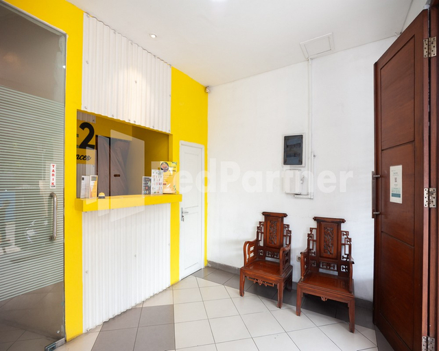 Others 4, One 2 Residence near Slipi Jaya Mall Mitra RedDoorz, West Jakarta