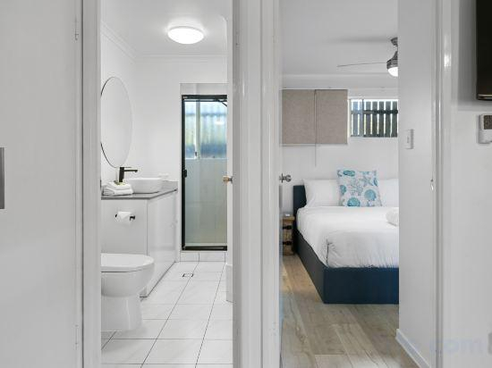Bedroom 14