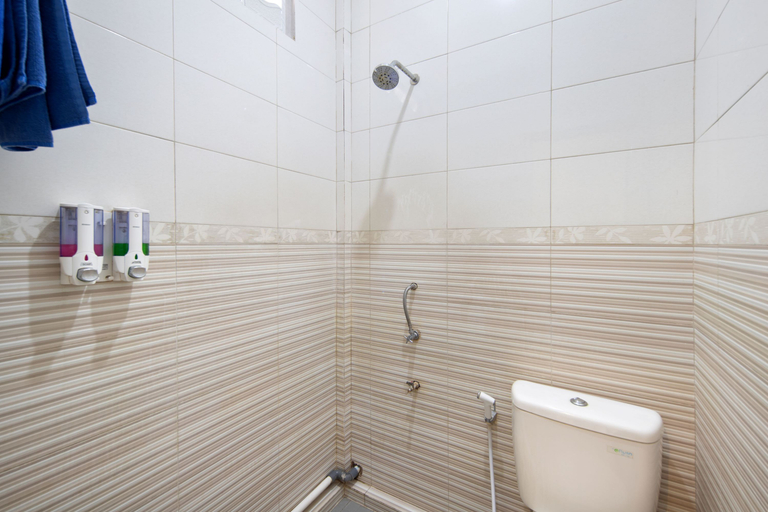 Bathroom 9
