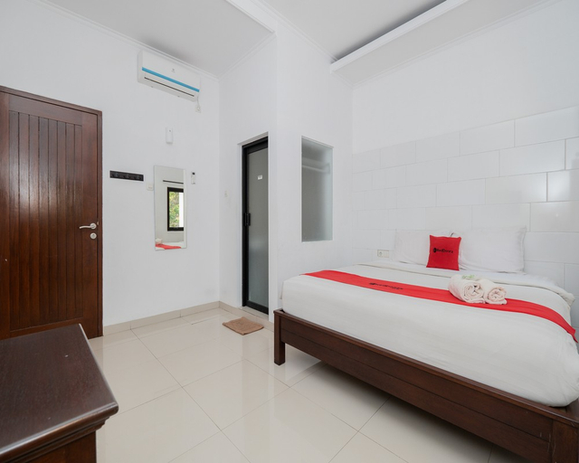 Bedroom 9