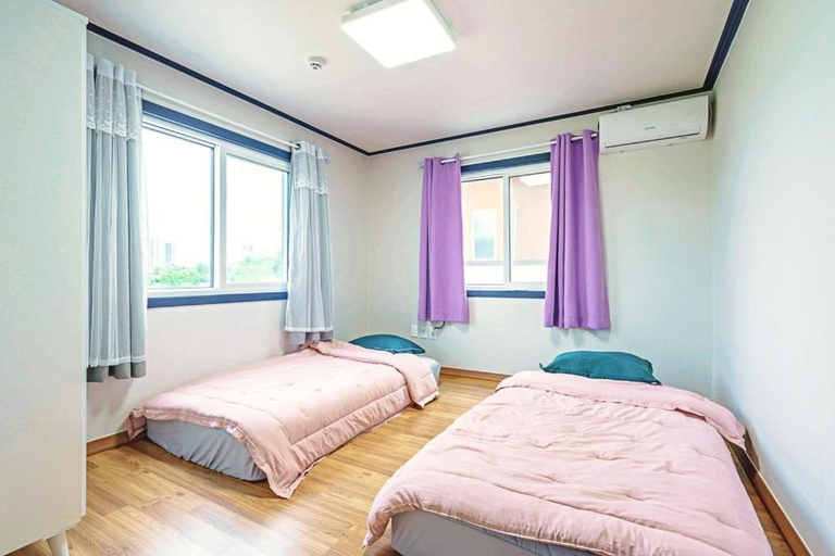 Bedroom 2, BOM, Gangneung