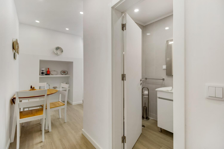 Others 2, Amalia Apartments in Santos, Lisbon