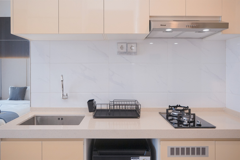 Others 4, Stunning Studio at Sky House BSD Apartment By Travelio, South Tangerang