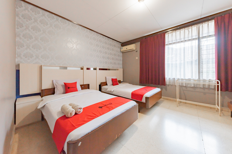 Bedroom 2, RedDoorz Syariah @ Hotel Budi Family, Ciamis