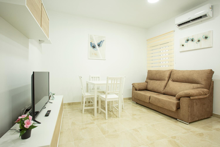 Others 3, WISH SUITE AMPARO DE SEVILLA, Sevilla