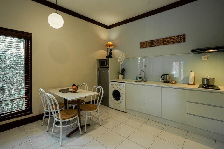 Dining Room 25