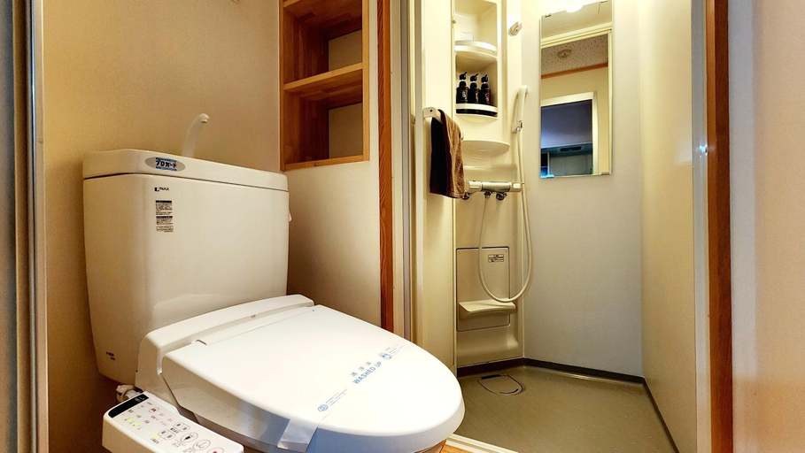 Bathroom 17