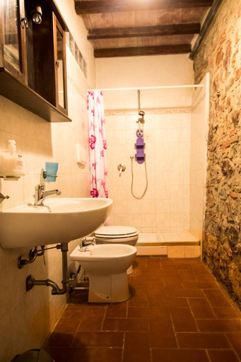 Bathroom 4, Rustic Tuscan style apartment, Grosseto