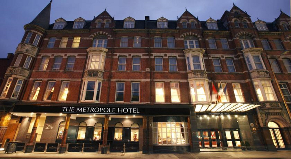 Exterior & Views 2, The Metropole Hotel