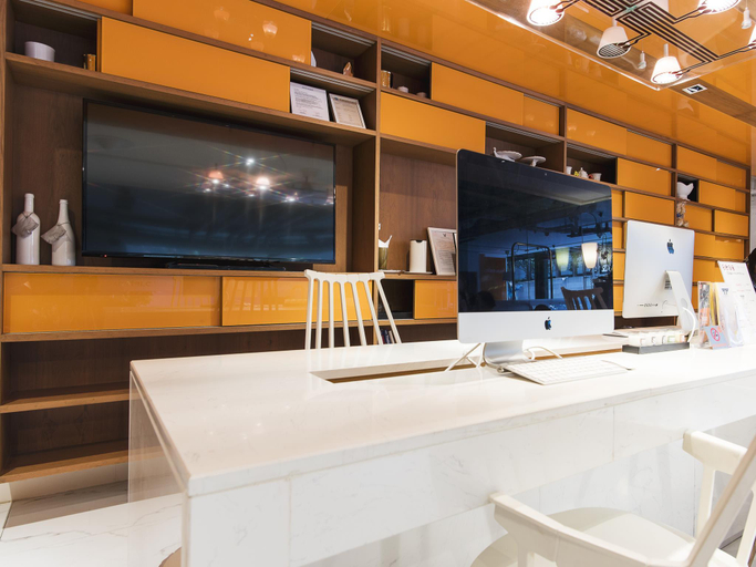 Public Area 4, S Box Sukhumvit Hotel, Wattana