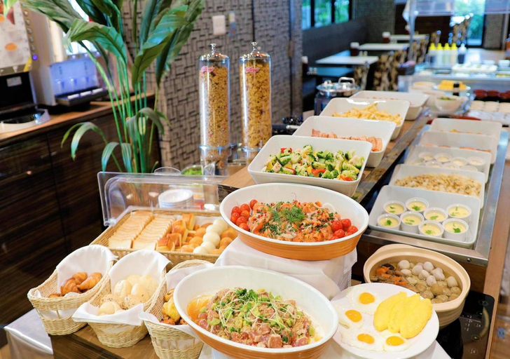 Food & Drinks 8