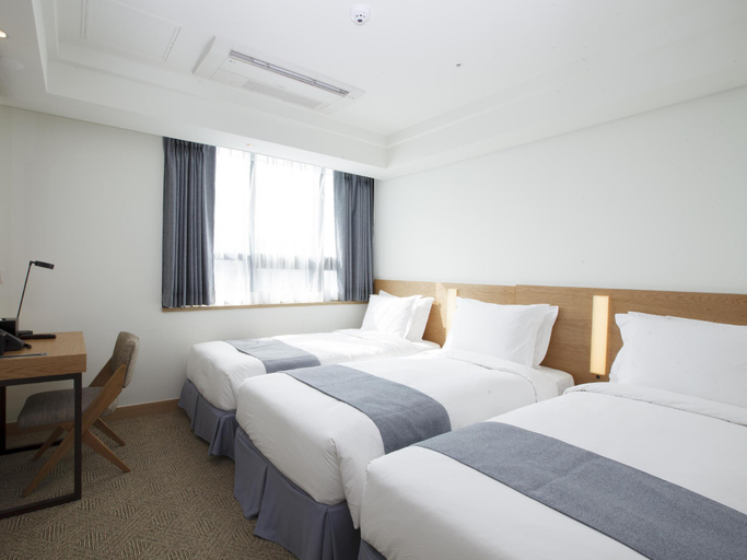 Bedroom 14