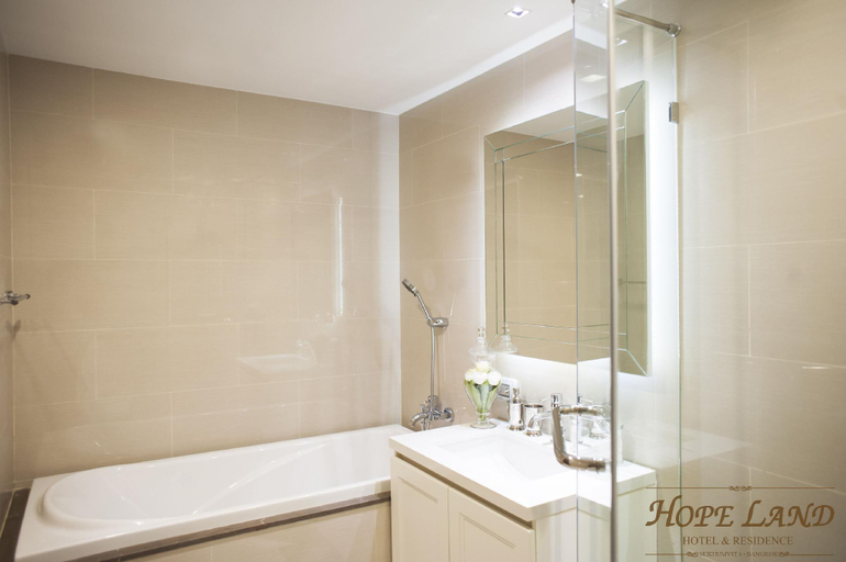 Bathroom 8