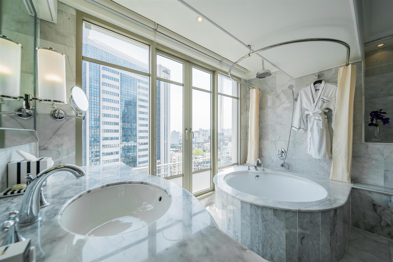 Bathroom 6