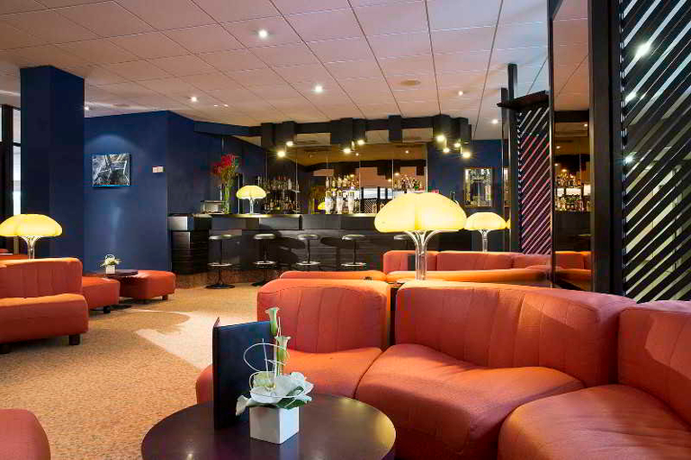 Public Area 4, Oceania Quimper, Finistère