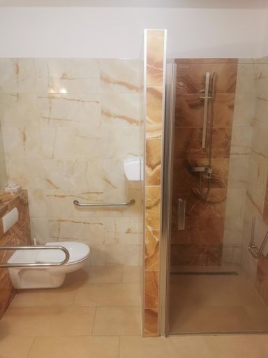 Bathroom 4, Hotel Diana, Nové Mesto nad Váhom