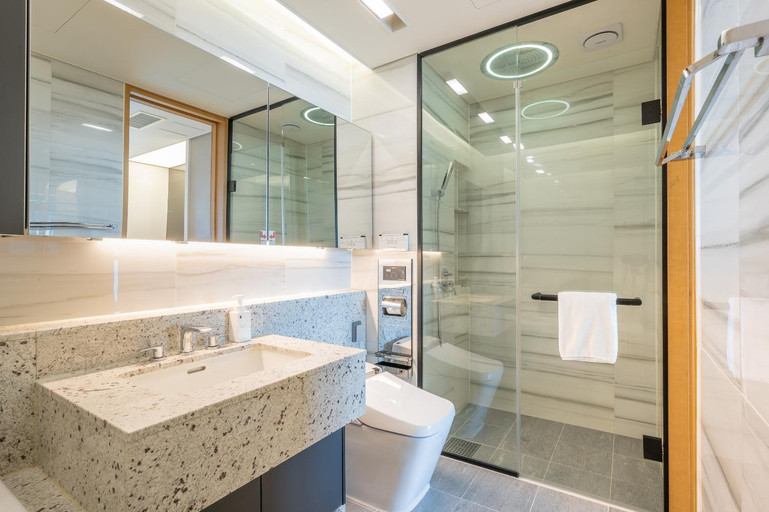 Bathroom 4, LCT Residence Y collection, Haeundae