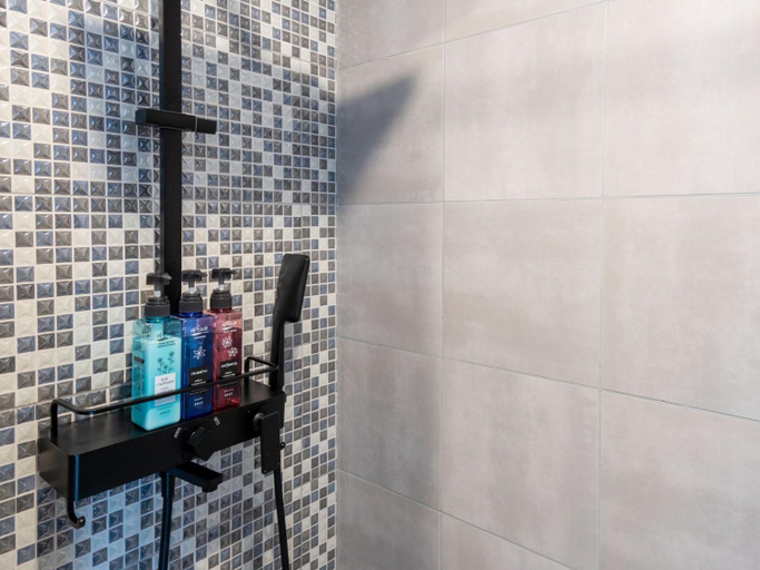Bathroom 5