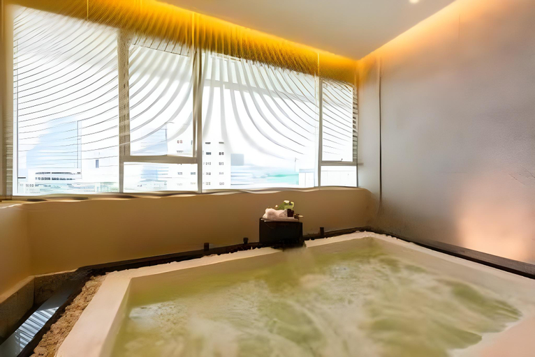 Bathroom 17