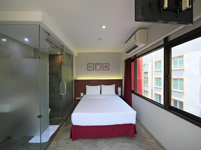 Bedroom 25