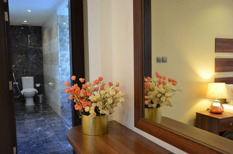 Bathroom 13