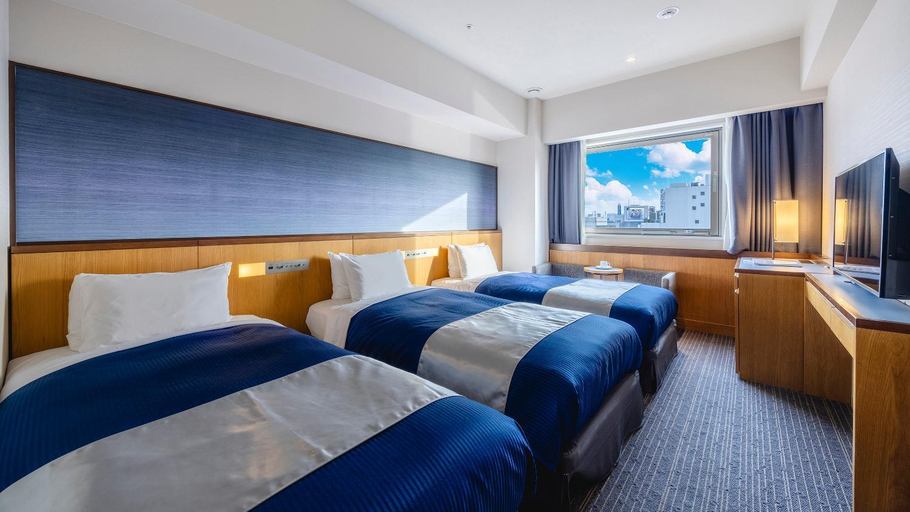 Bedroom 24