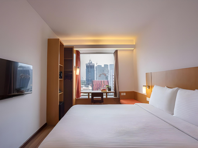 Bedroom 22
