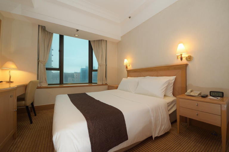 Bedroom 16