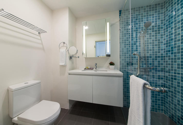 Bathroom 19