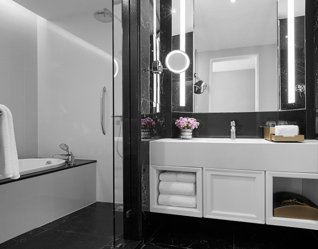 Bathroom 8