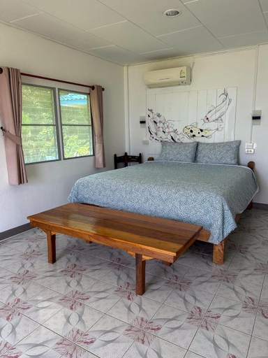 Bedroom 2, Sabai Beach Resort, K. Ko Kut
