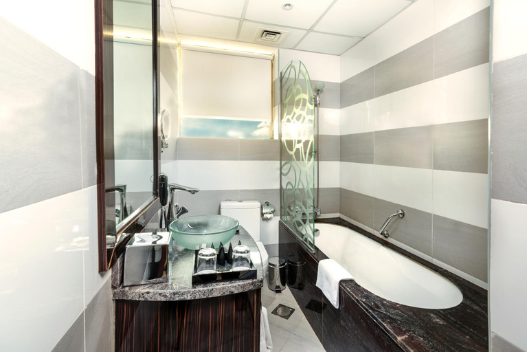 Bathroom 5, Gevora Hotel -Tallest 4-Star Hotel in the World, Dubai