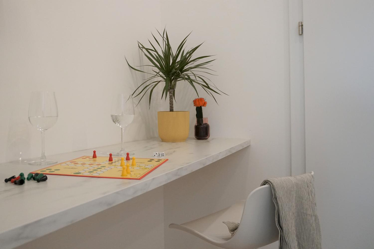 Others 5, Modern 2Br Apartments - Full Kitchen - Schonbrunn Area - 15 Mins to City Center, Wien