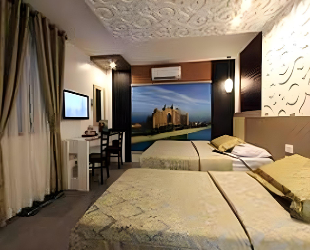Bedroom 18