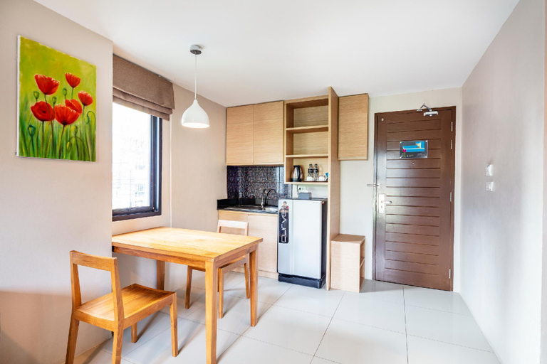 Dining Room 11