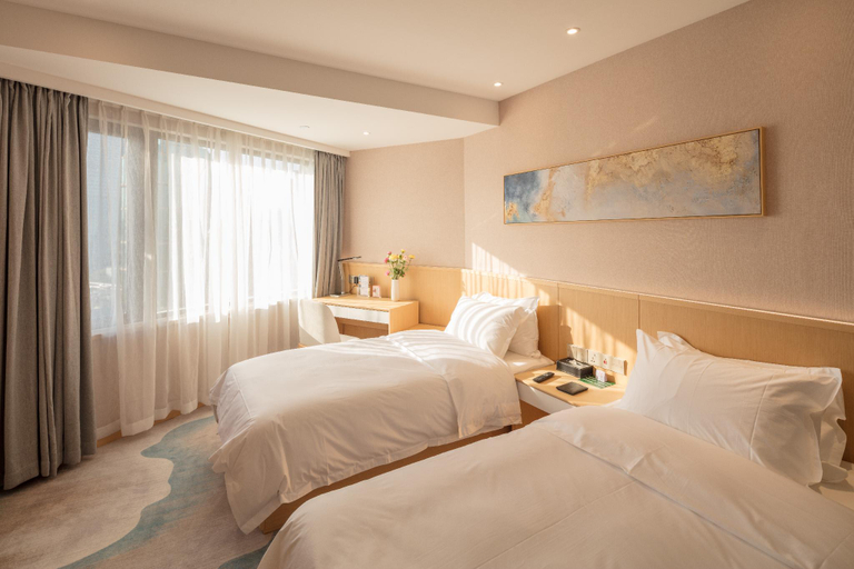 Bedroom 3, City Hotel, Shanghai